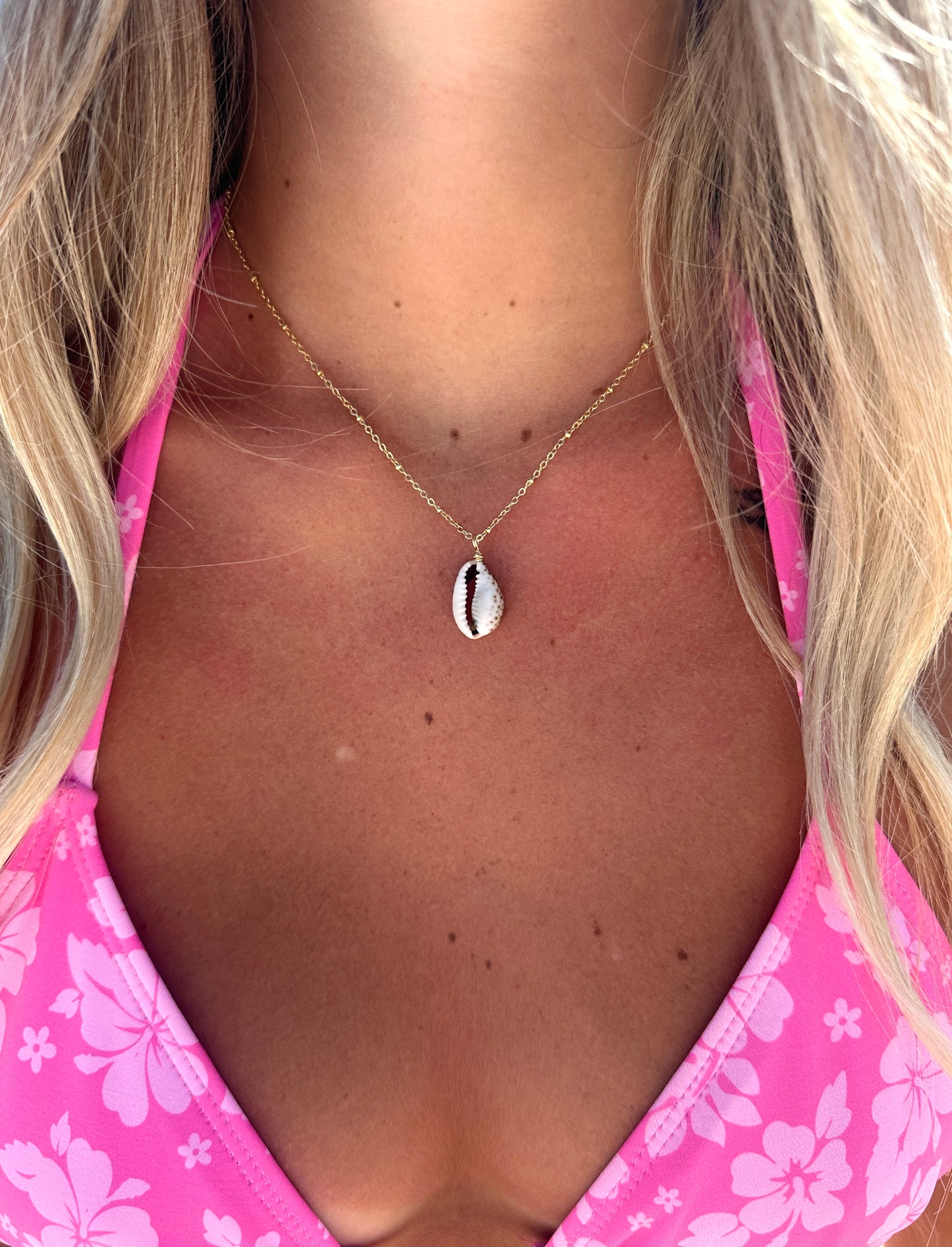 Dainty Cowrie Necklace